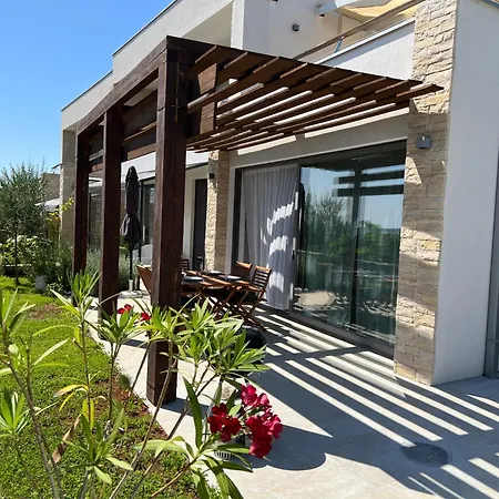 Villa Rosa Dei Venti - Peroj - Amazing Sea View Exterior foto