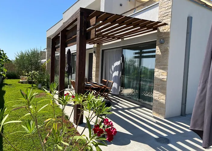 Villa Rosa Dei Venti - Peroj - Amazing Sea View